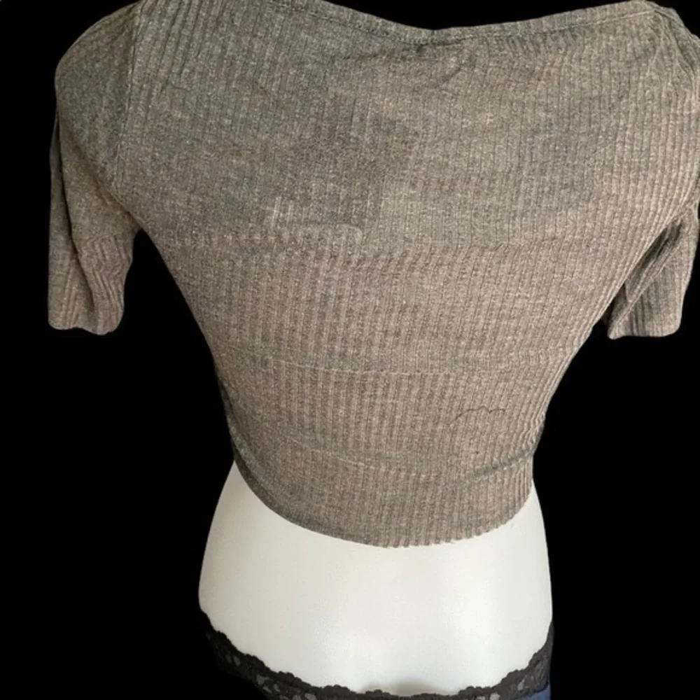 TOPSHOP RIBBED RIB CROP TOP TEE NWT SIZES 2 4 6 8 AVAILABLE BRAND NEW - Picture 5 of 12